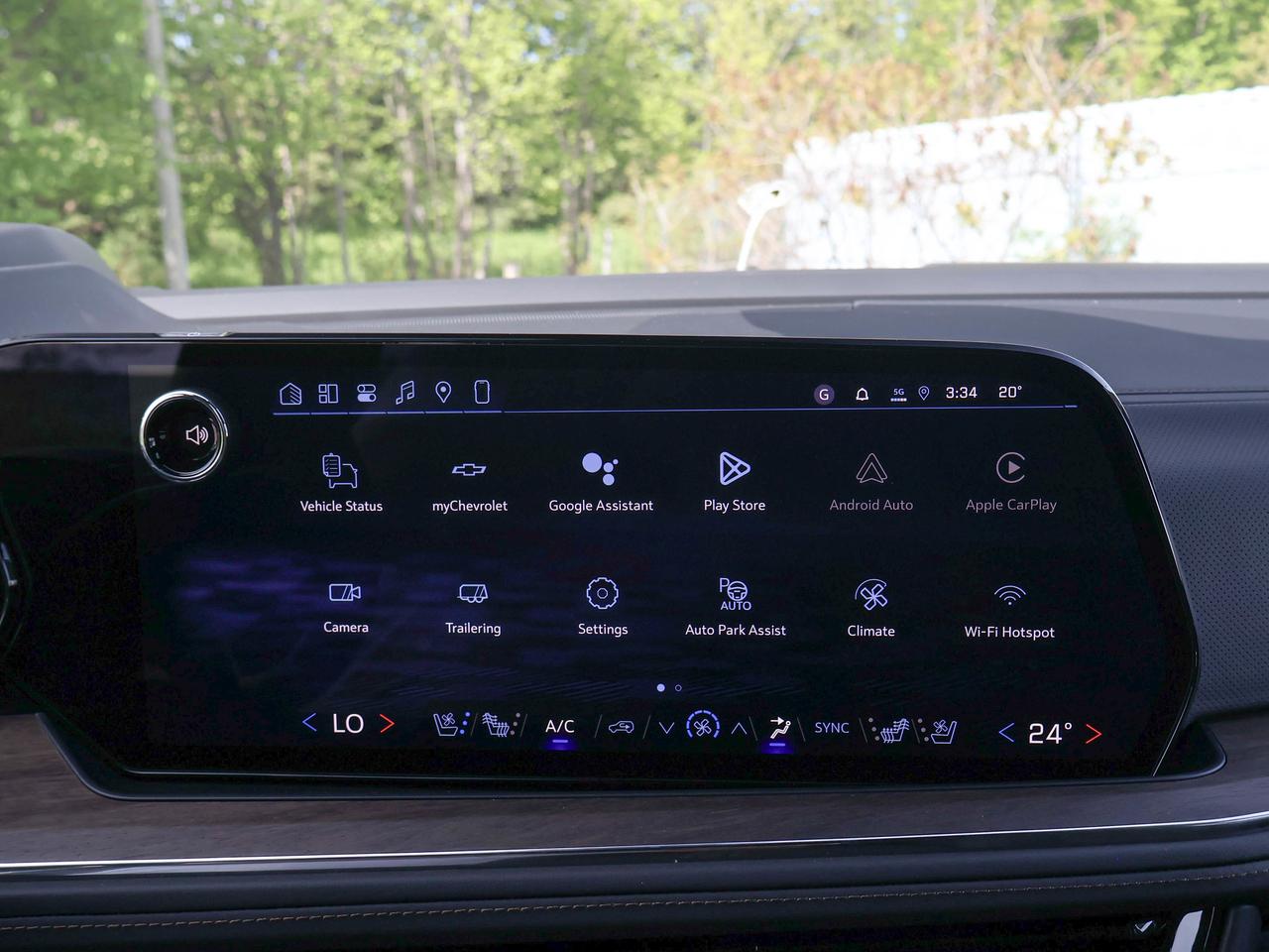 2026 Chevrolet Suburban High Country Photo