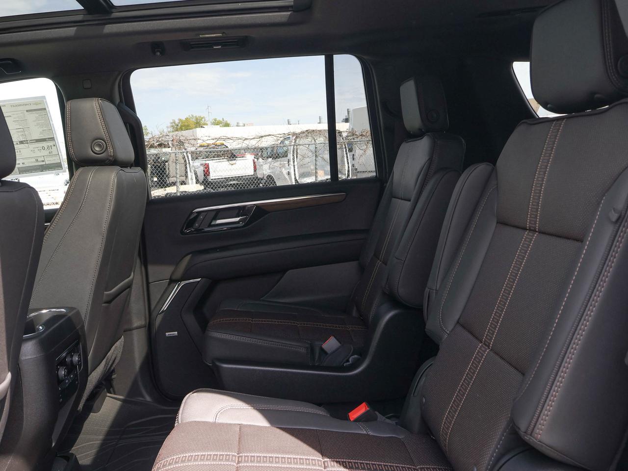 2026 Chevrolet Suburban High Country Photo