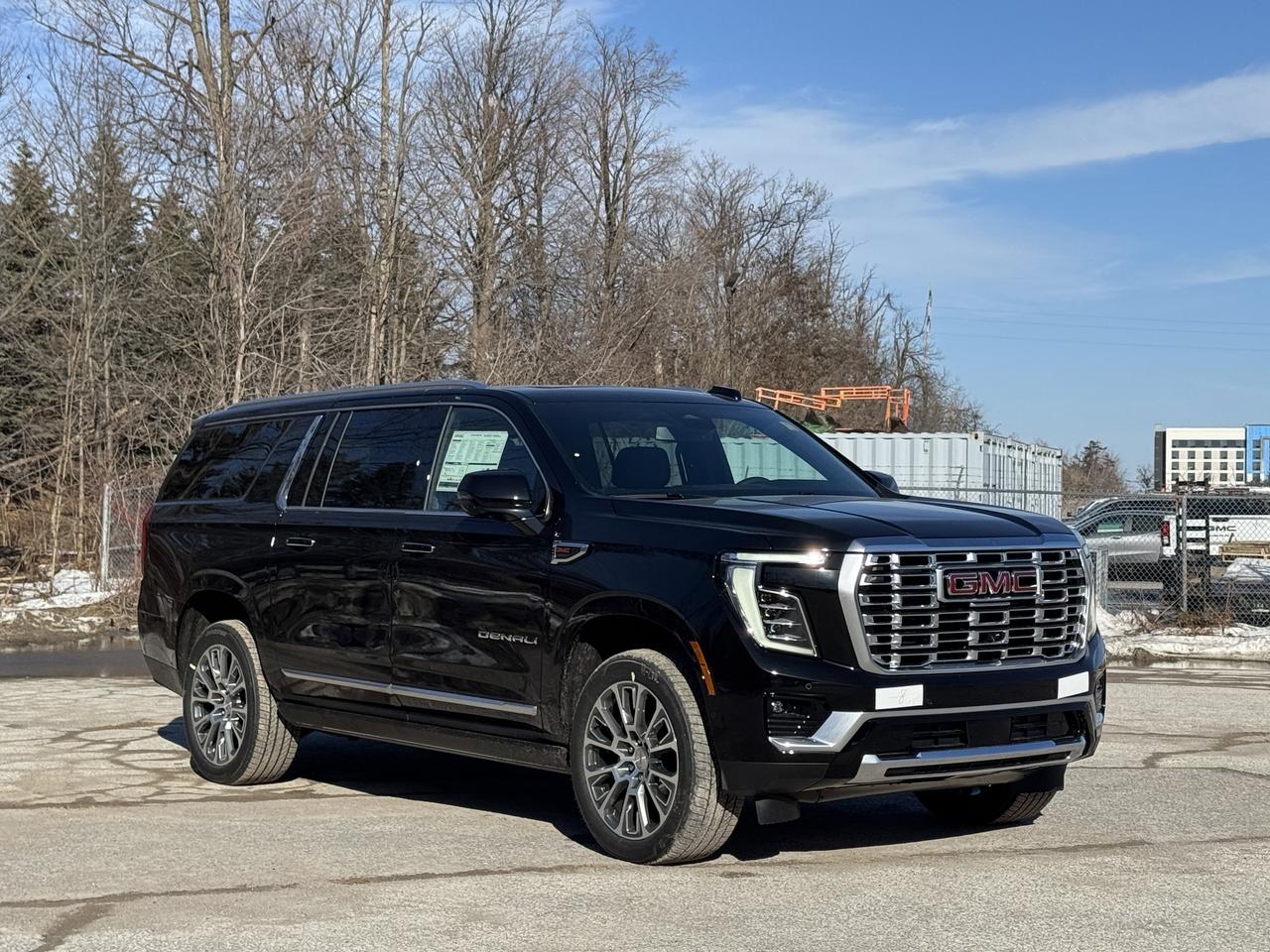2026 GMC Yukon XL Denali Photo2