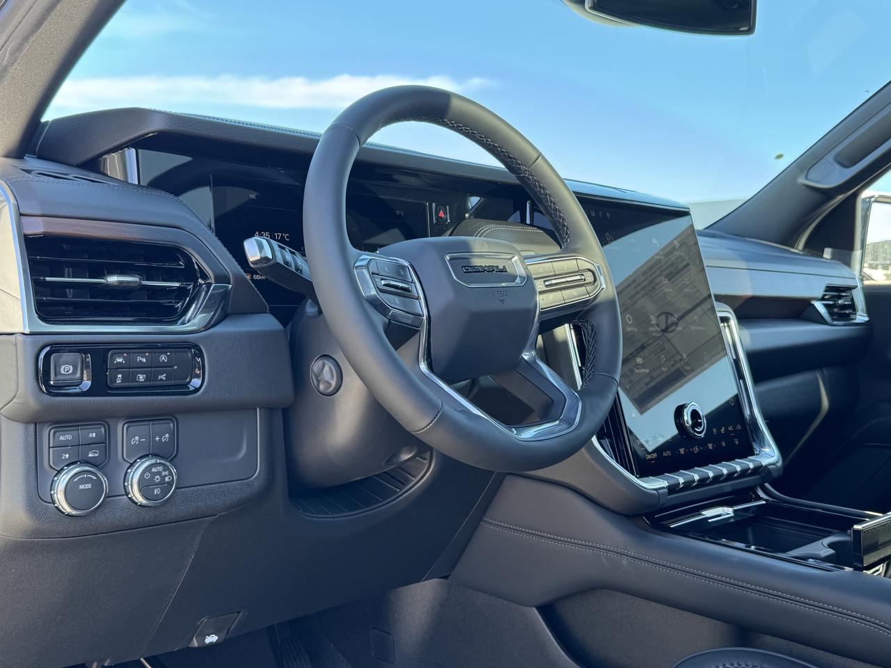 2026 GMC Yukon XL Denali Photo