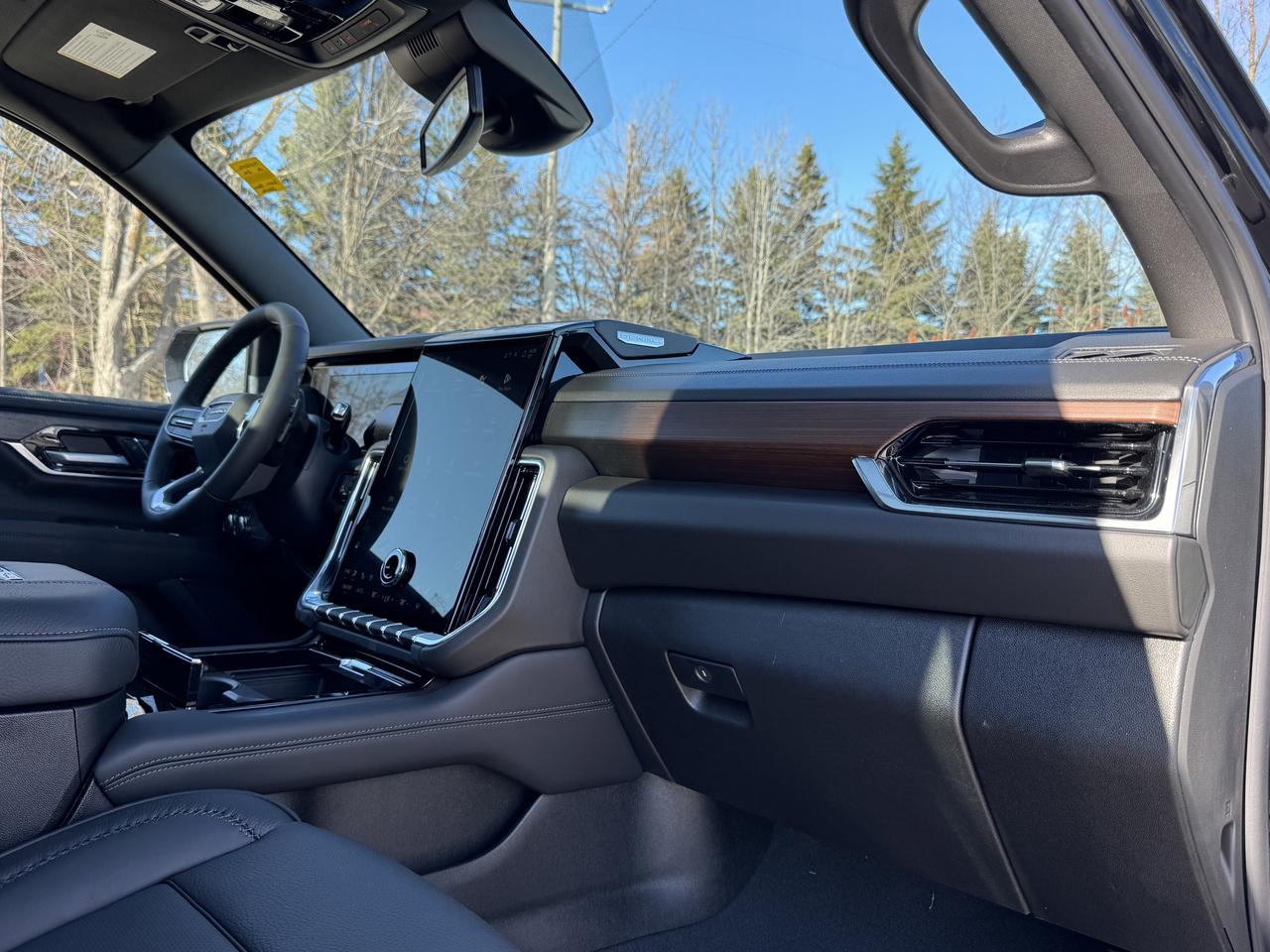 2026 GMC Yukon XL Denali Photo