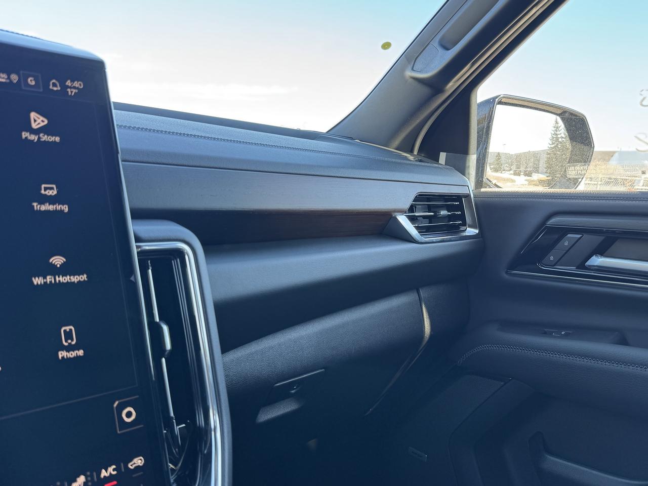 2026 GMC Yukon XL Denali Photo