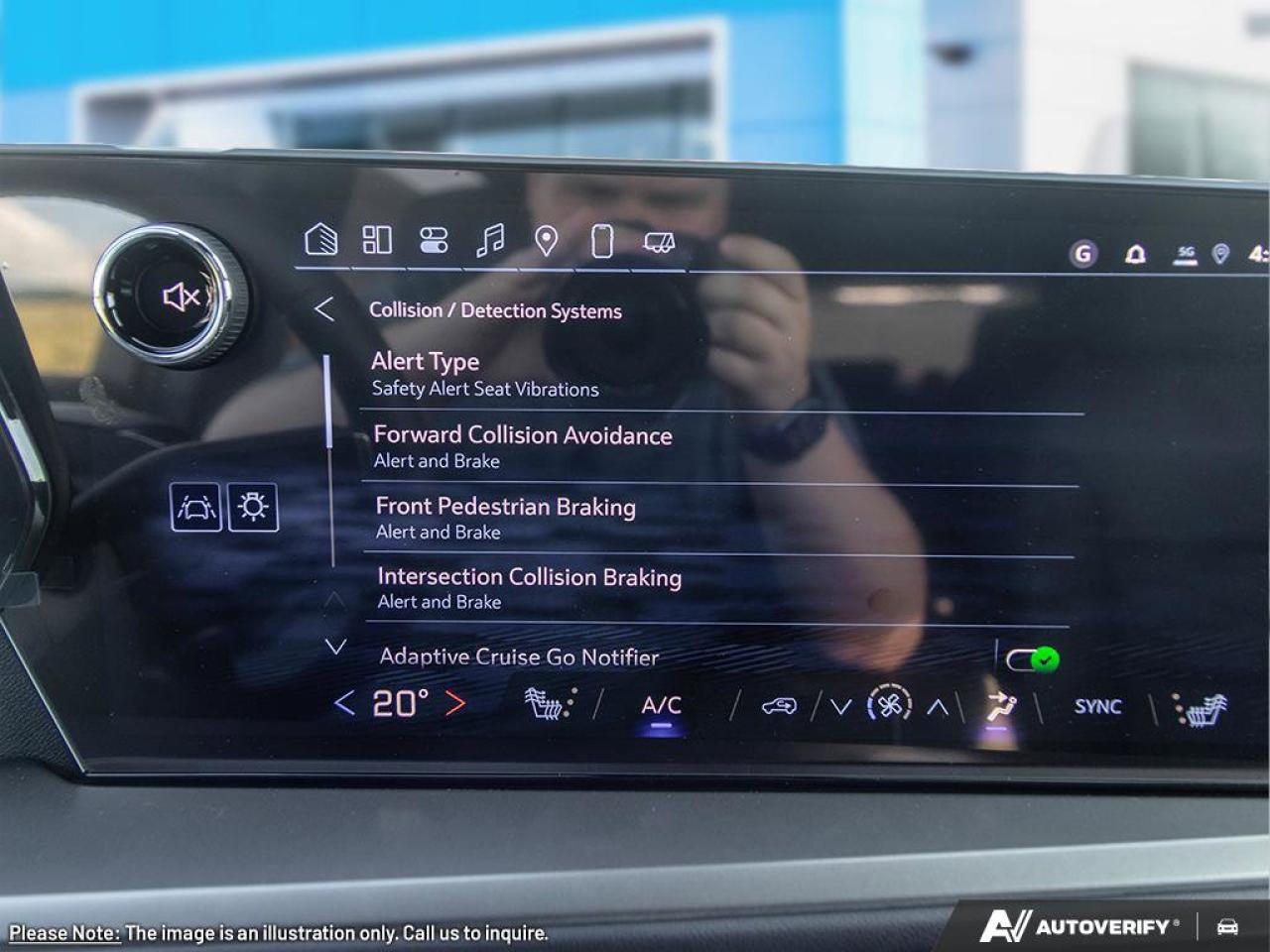 2026 Chevrolet Traverse LT Photo