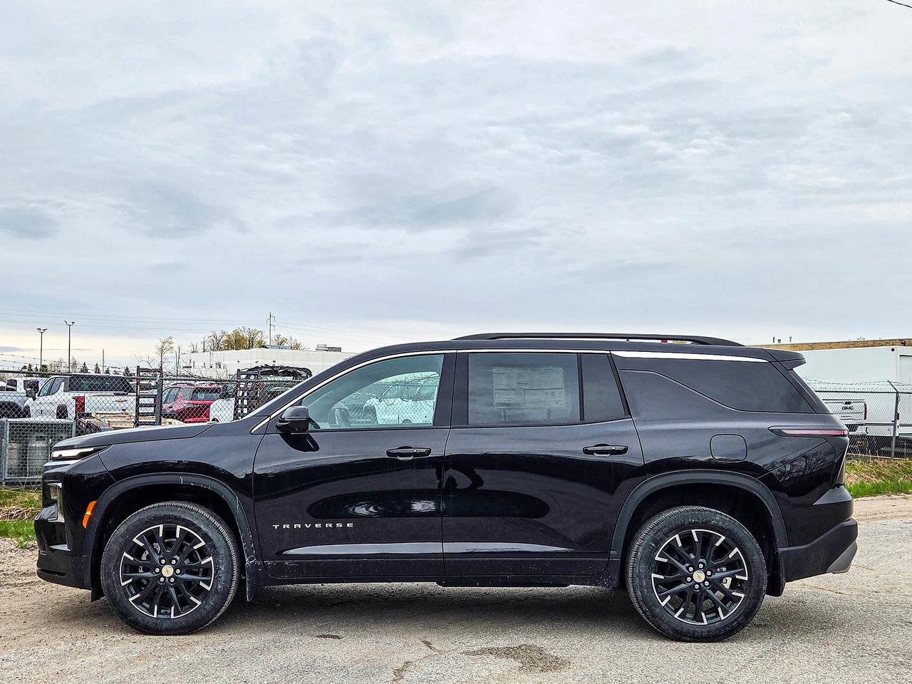 2026 Chevrolet Traverse LT Photo