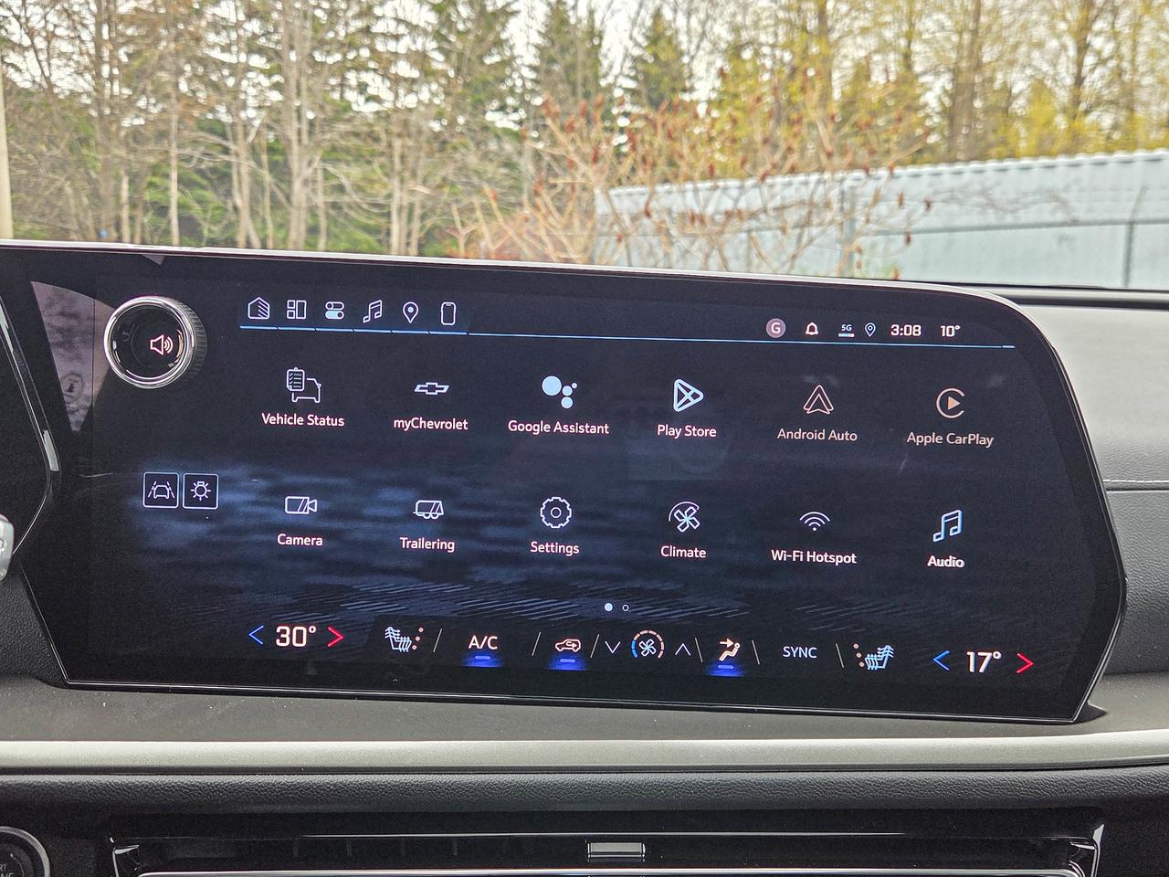 2026 Chevrolet Traverse LT Photo