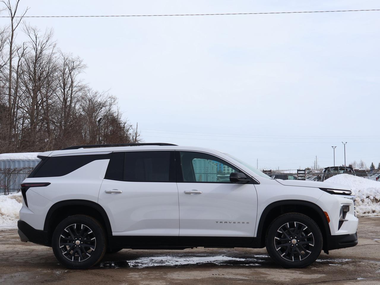 2026 Chevrolet Traverse LT Photo