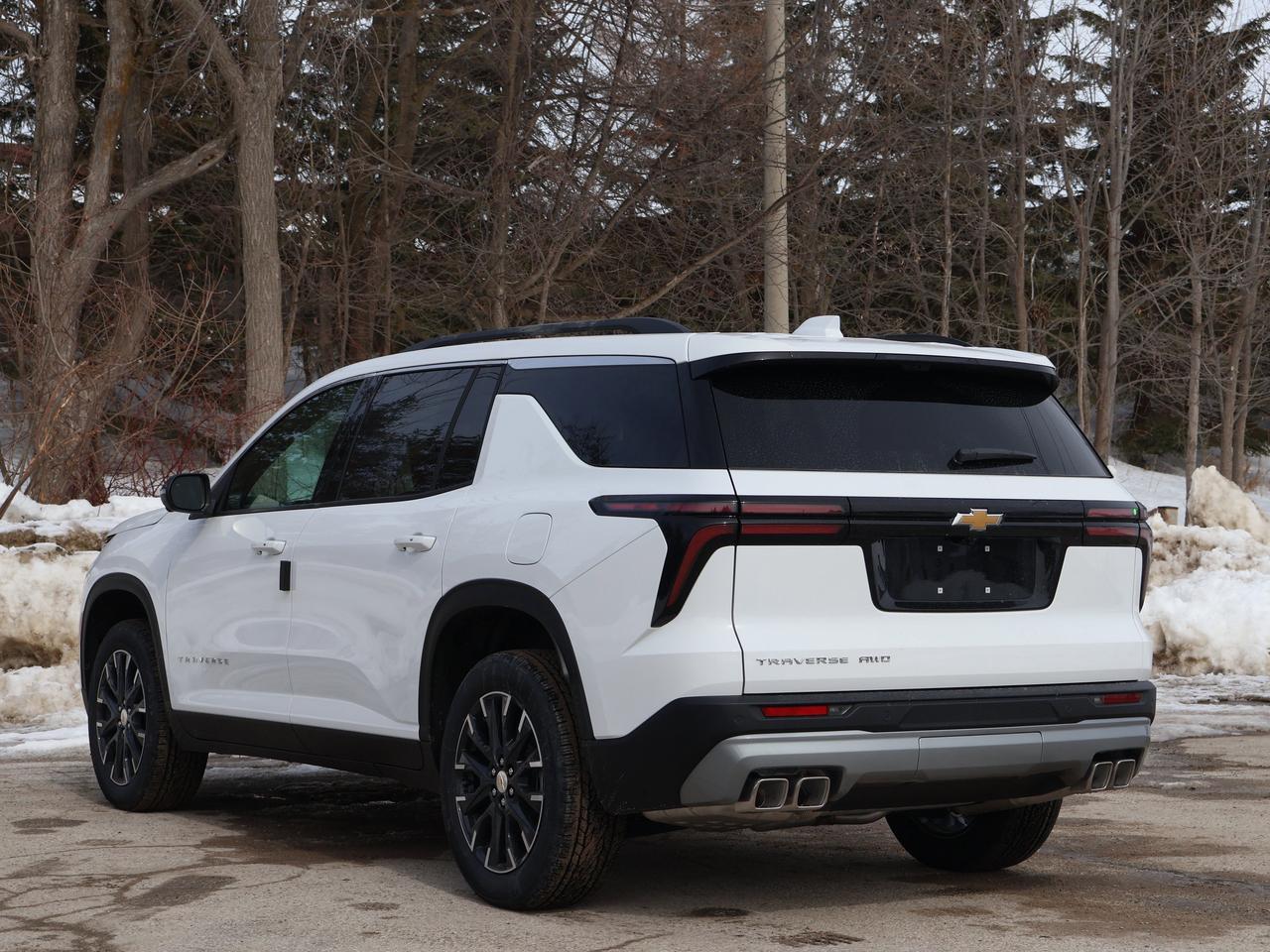 2026 Chevrolet Traverse LT Photo