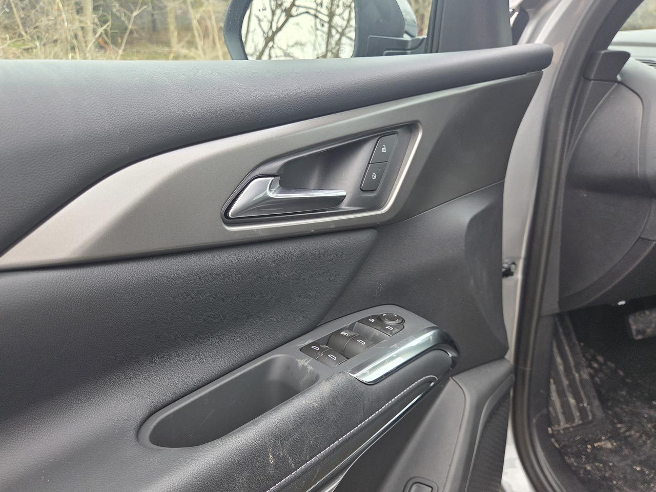 2026 Chevrolet Traverse LT Photo