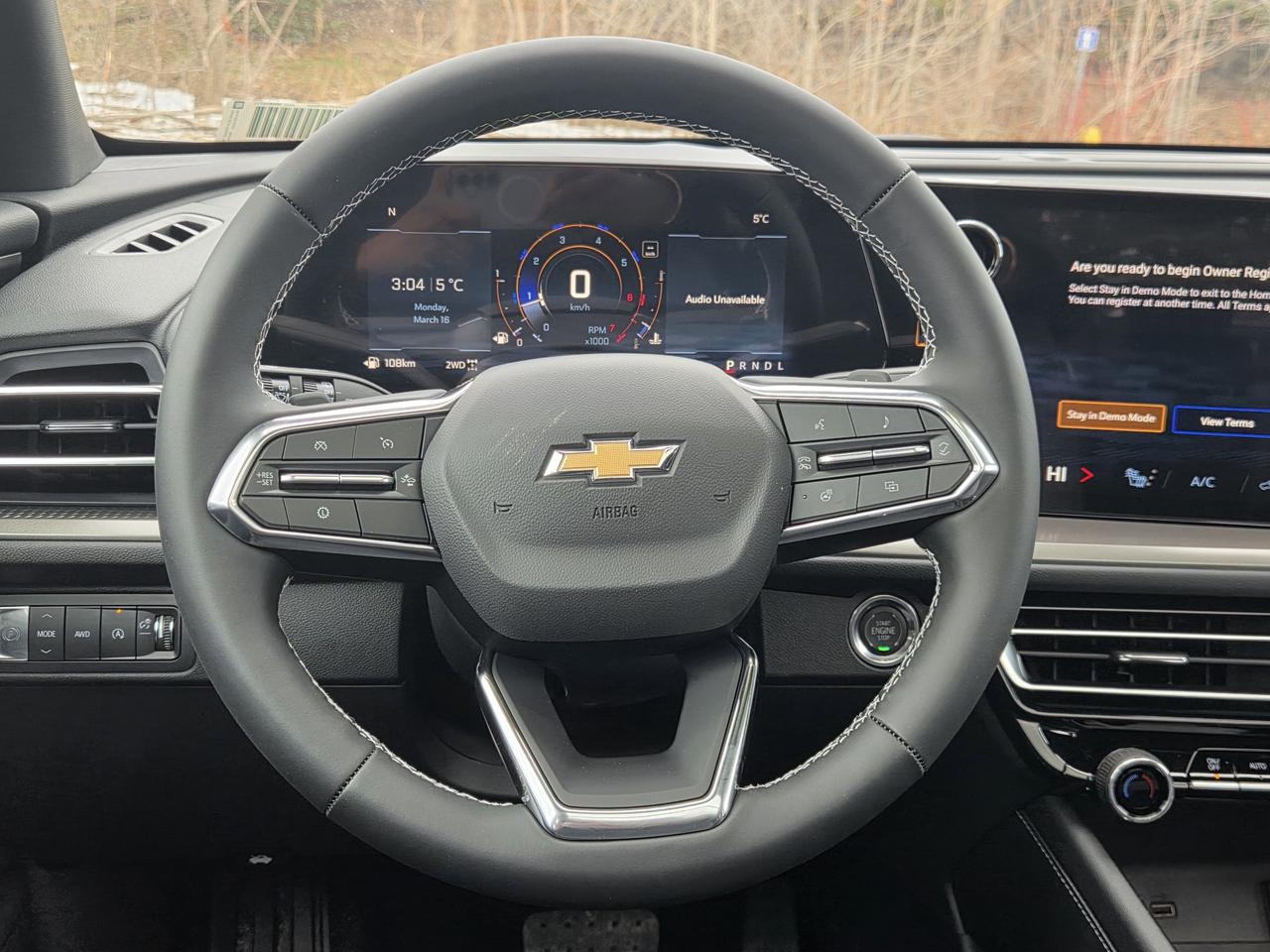 2026 Chevrolet Traverse LT Photo