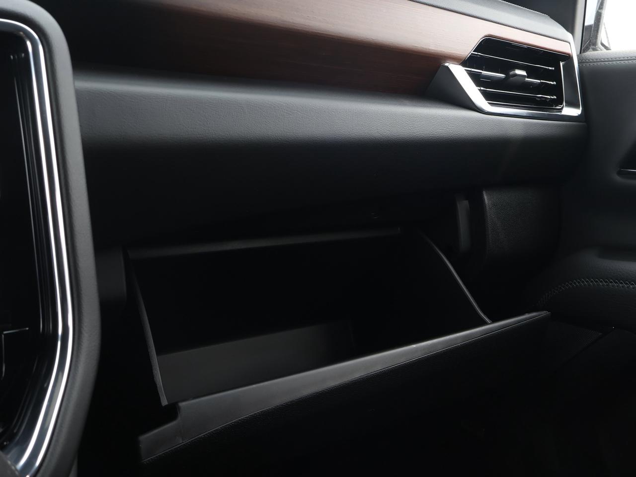 2026 GMC Yukon XL Denali Photo