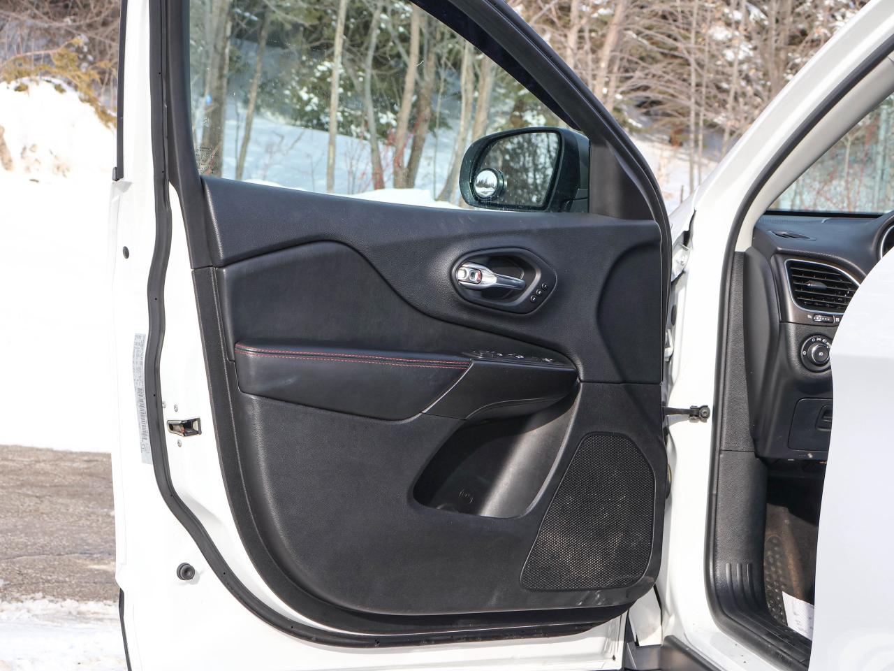 2020 Jeep Cherokee Trailhawk Elite Photo