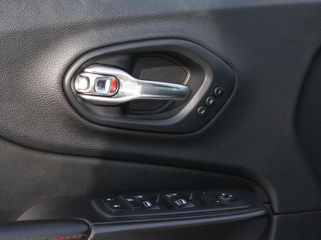 2020 Jeep Cherokee Trailhawk Elite Photo