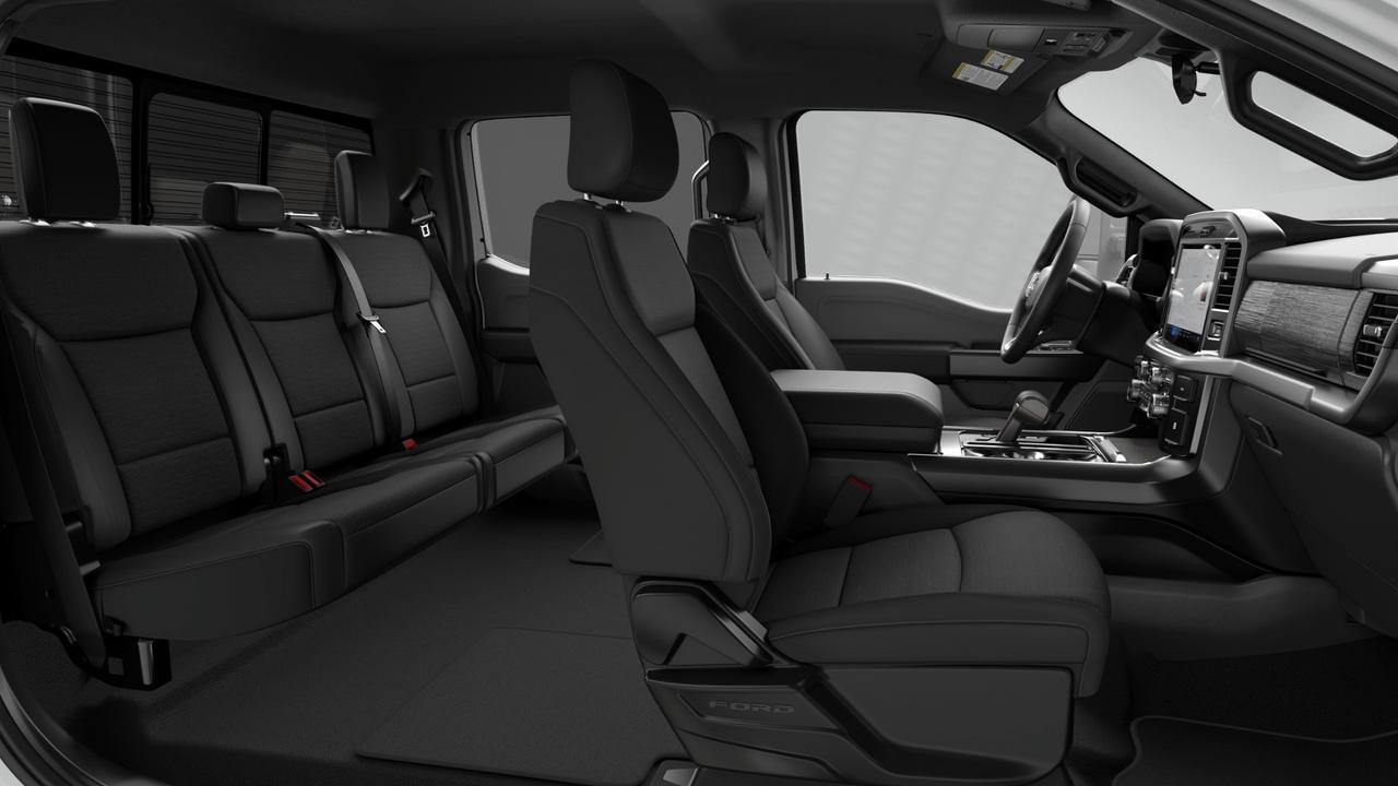 2026 Ford F-150 XLT Photo2