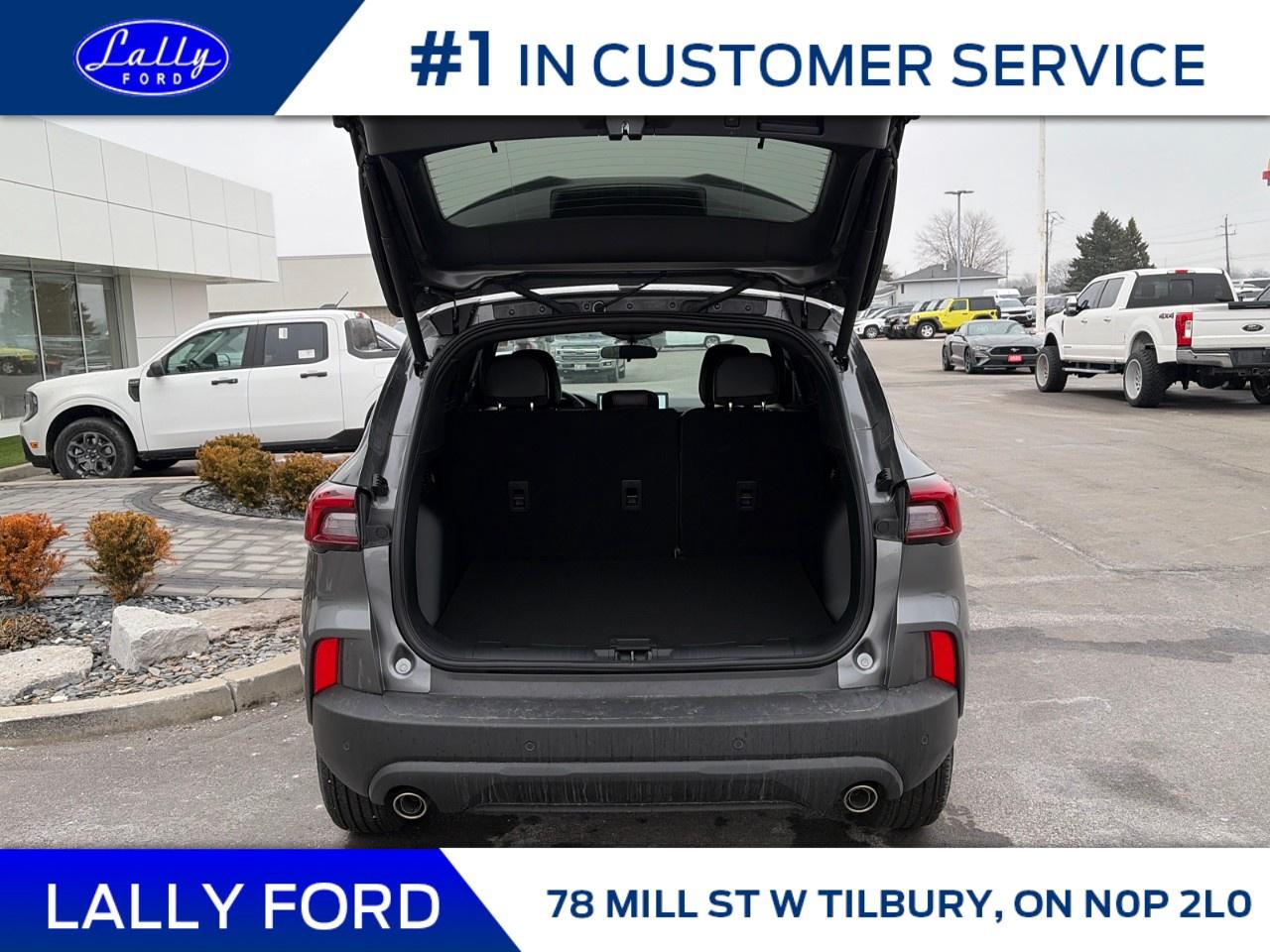 2026 Ford Escape ST-Line AWD Photo4