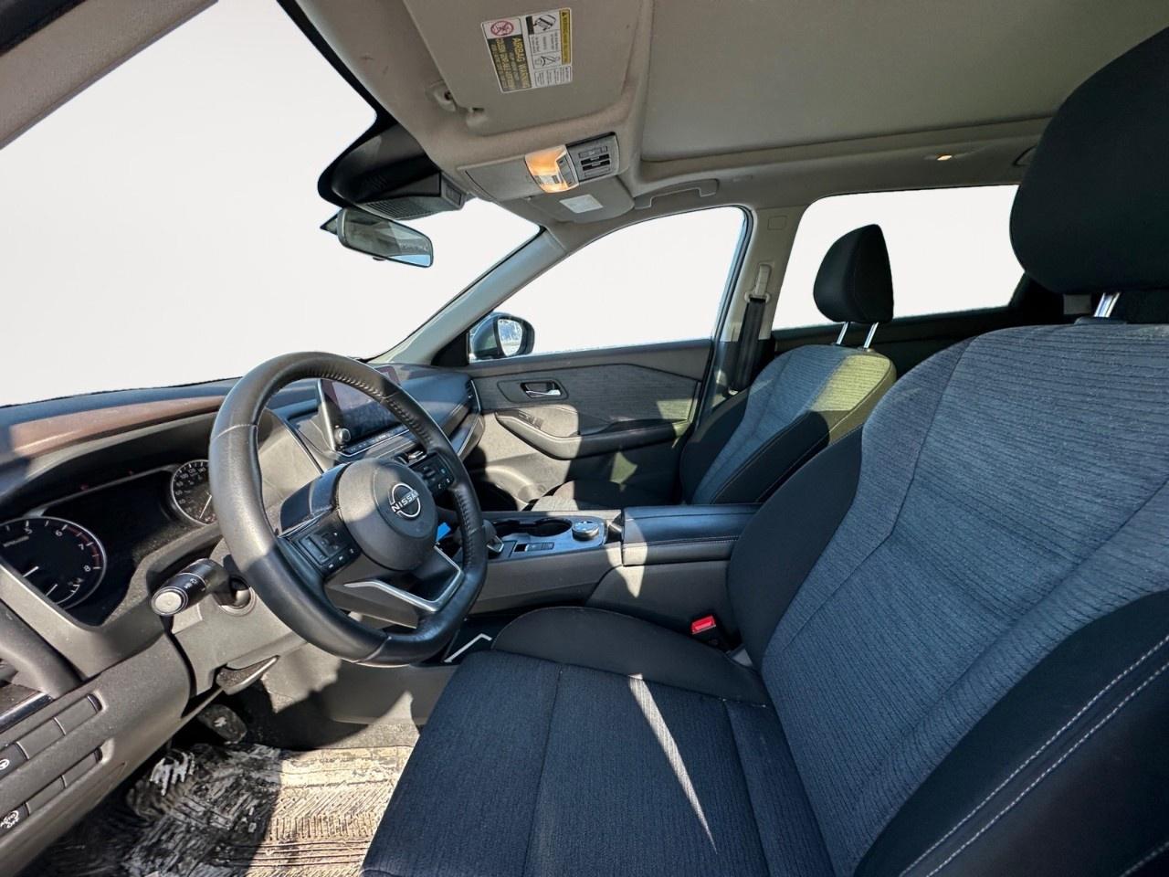 2023 Nissan Rogue AWD SV Photo