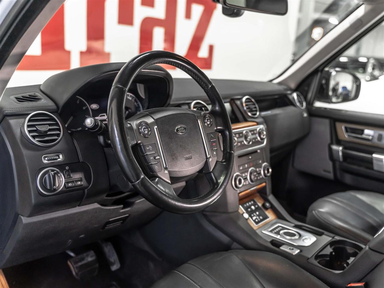 2016 Land Rover LR4 HSE|BLACK PACK|BLINDSPOT|360CAM|7PASS|EXTENSIVE SERVICE HISTORY Photo4