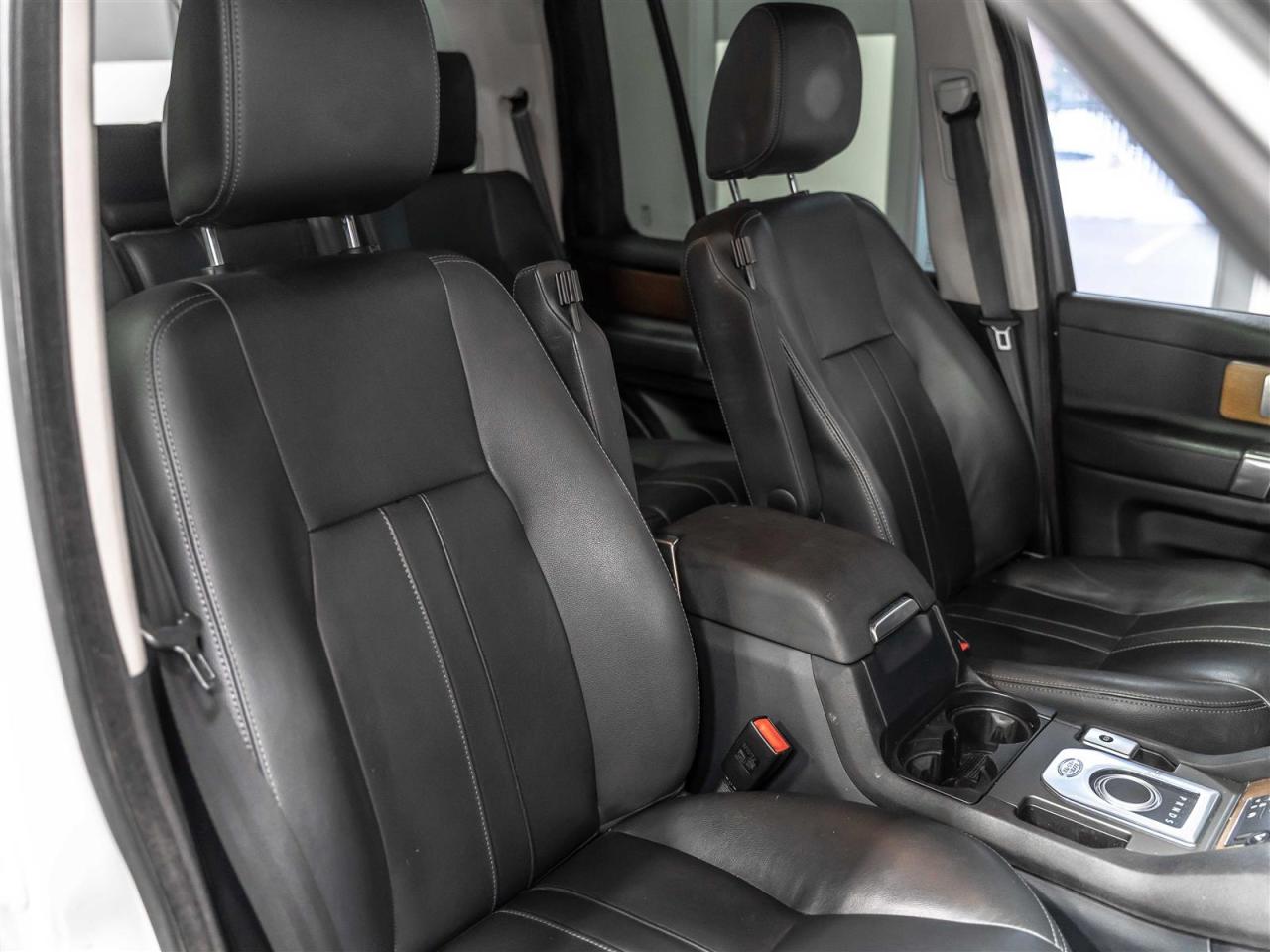 2016 Land Rover LR4 HSE|BLACK PACK|BLINDSPOT|360CAM|7PASS|EXTENSIVE SERVICE HISTORY Photo