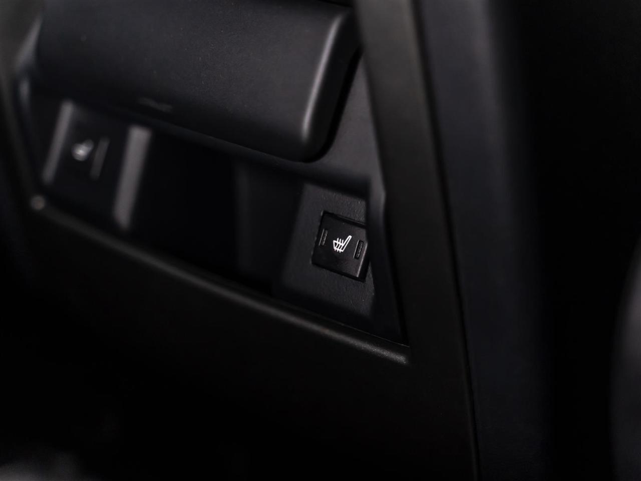 2016 Land Rover LR4 HSE|BLACK PACK|BLINDSPOT|360CAM|7PASS|EXTENSIVE SERVICE HISTORY Photo