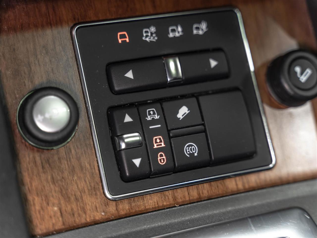 2016 Land Rover LR4 HSE|BLACK PACK|BLINDSPOT|360CAM|7PASS|EXTENSIVE SERVICE HISTORY Photo