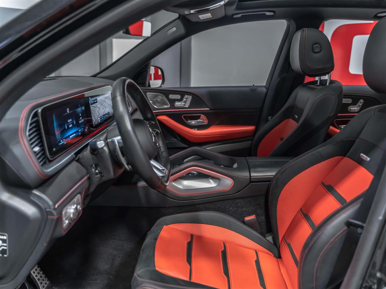 2024 Mercedes-Benz GLE AMG GLE 53|7PASSENGER|INTELLIGENT DRIVE|NIGHT PKG|AMG DRIVE UNIT Photo