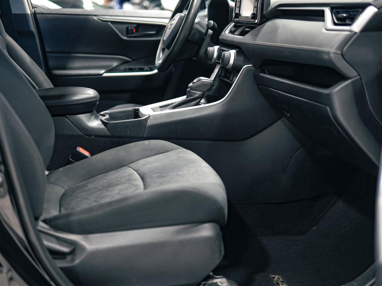 2021 Toyota RAV4 LE AWD | NO ACCIDENTS | BLIND SPOT Photo