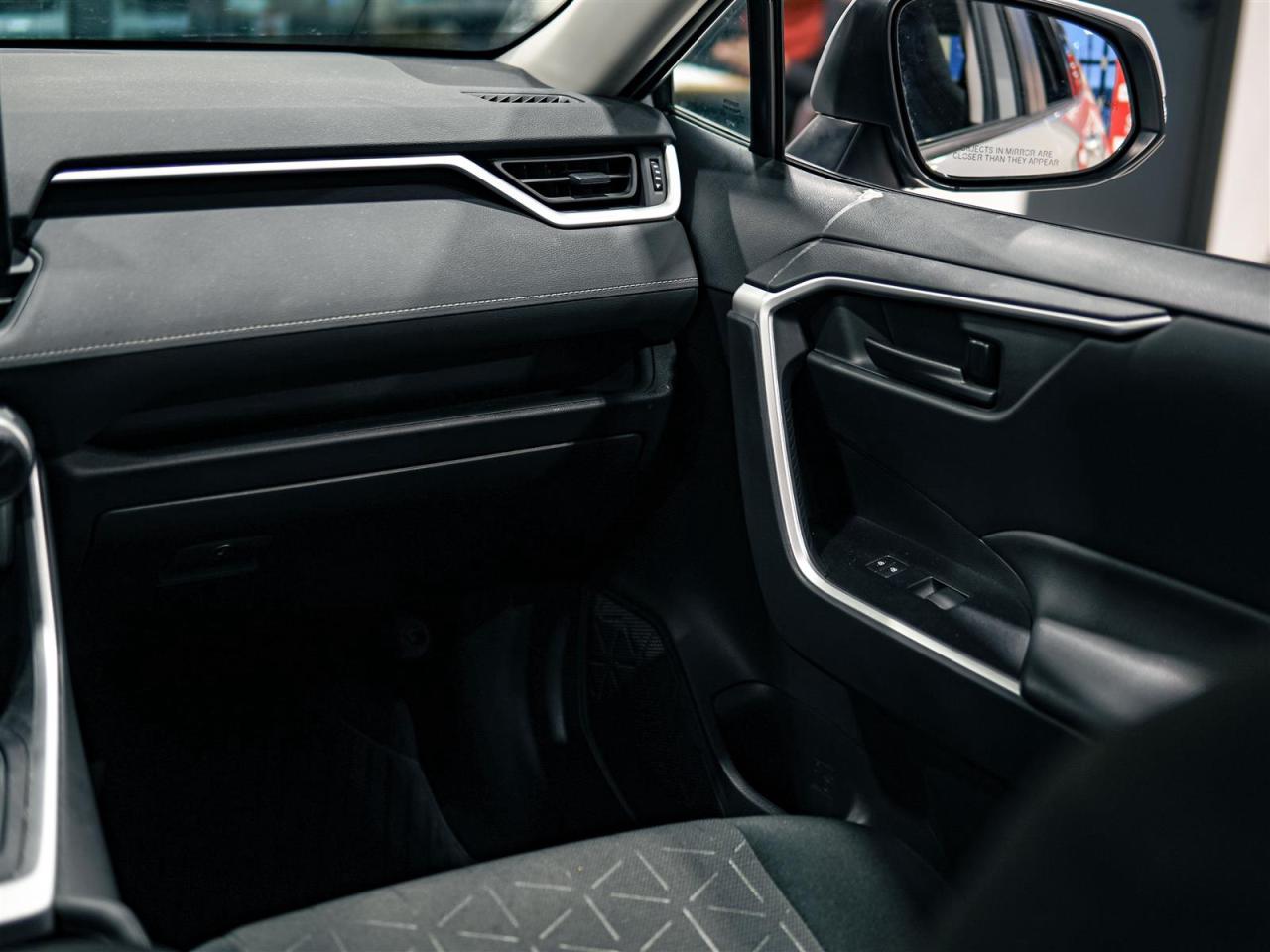 2022 Toyota RAV4 LE AWD | NO ACCIDENTS | BLIND SPOT Photo