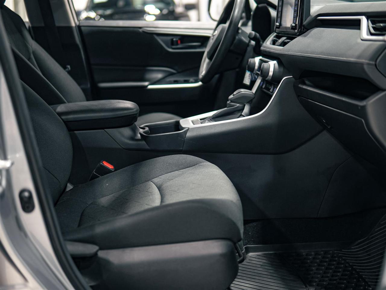 2022 Toyota RAV4 LE AWD | NO ACCIDENTS | BLIND SPOT Photo