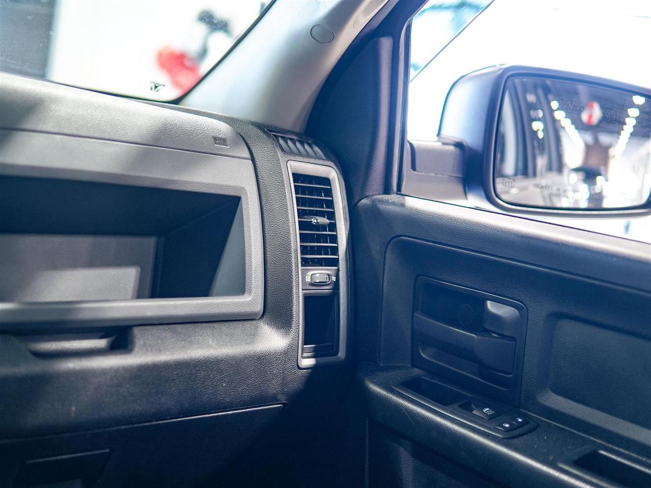 2019 RAM 1500 Classic ST 4x4 | NO ACCIDENTS | SXT PLUS | U CONNECT | TOW PKG Photo