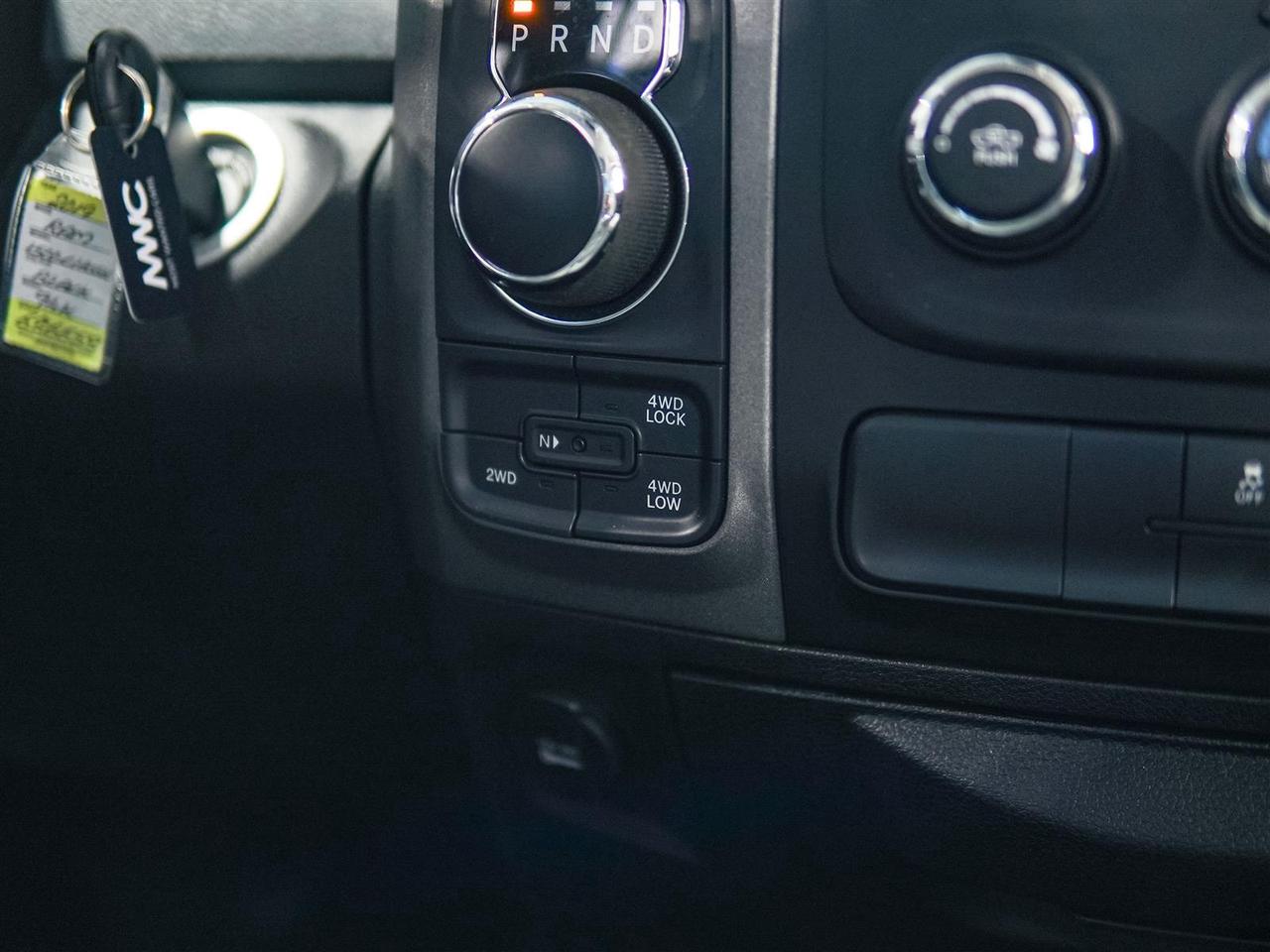 2019 RAM 1500 Classic ST 4x4 | NO ACCIDENTS | SXT PLUS | U CONNECT | TOW PKG Photo