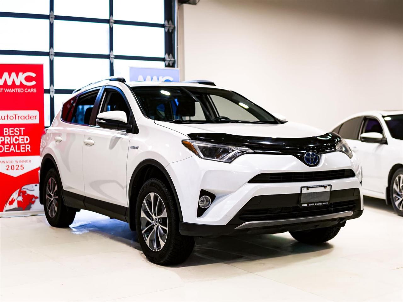 2018 Toyota RAV4 Hybrid HYBRID | XLE | AWD | NO ACCIDENTS | SUNROOF Photo