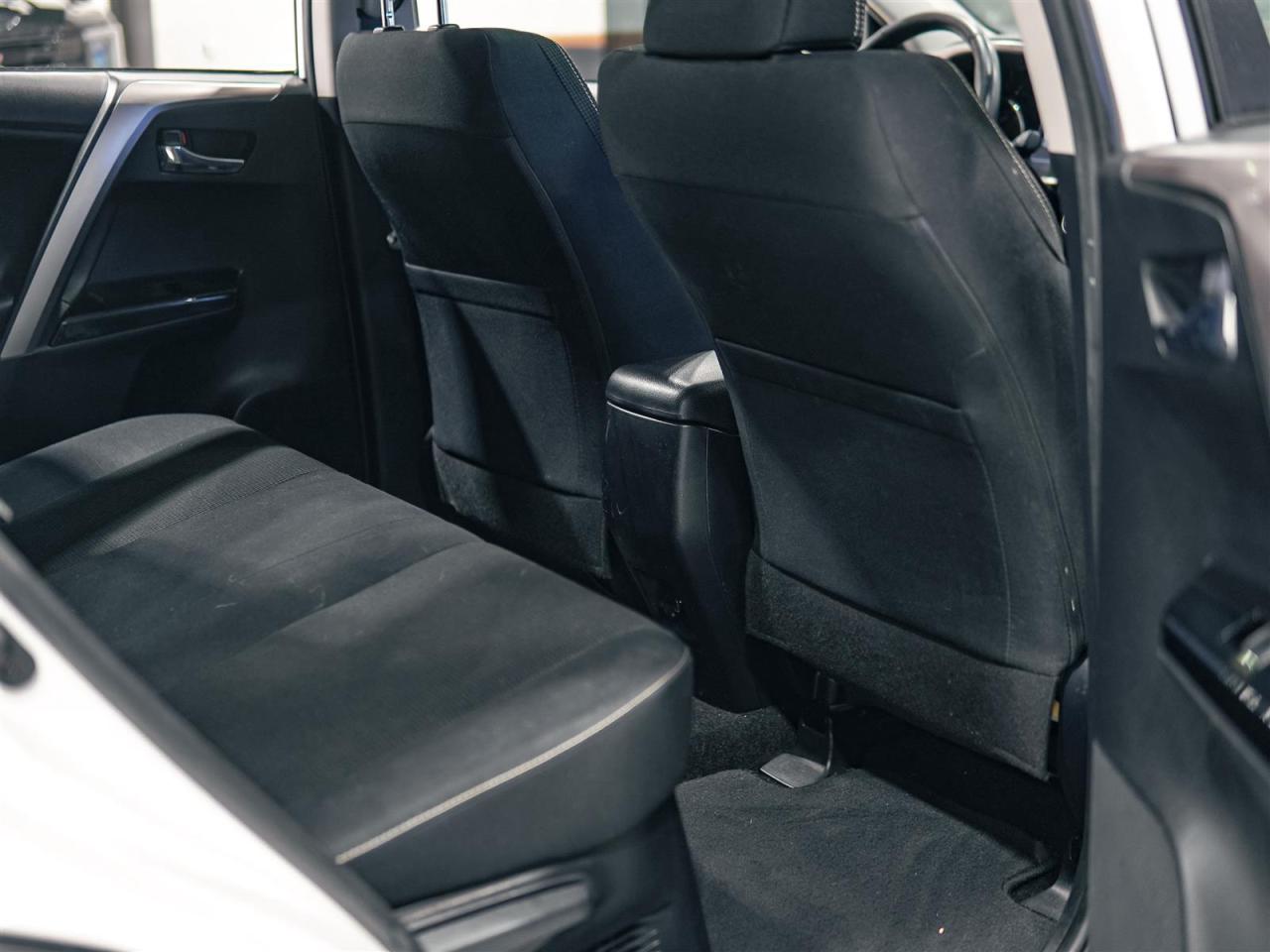 2018 Toyota RAV4 Hybrid HYBRID | XLE | AWD | NO ACCIDENTS | SUNROOF Photo