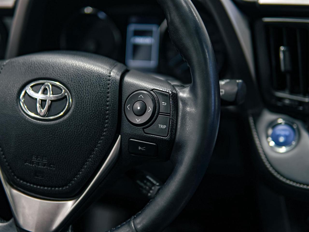 2018 Toyota RAV4 Hybrid HYBRID | XLE | AWD | NO ACCIDENTS | SUNROOF Photo