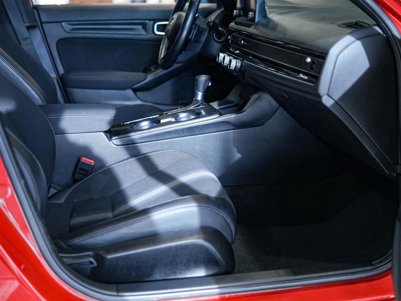 2022 Honda Civic SPORT | NO ACCIDENTS | SUNROOF | LANE WATCH Photo