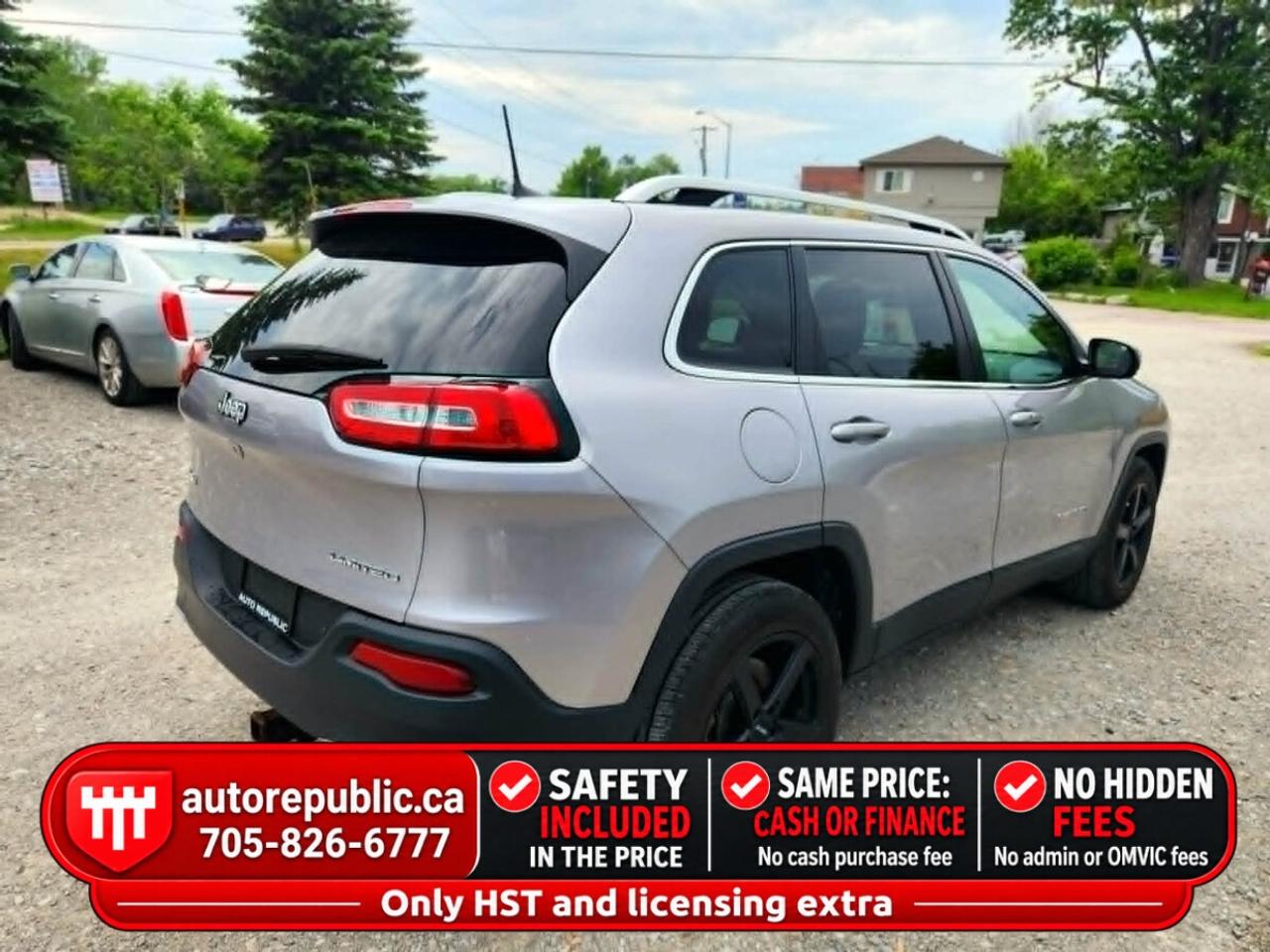 2017 Jeep Cherokee Limited V6 AWD Certified No Accidents Tow Package Photo