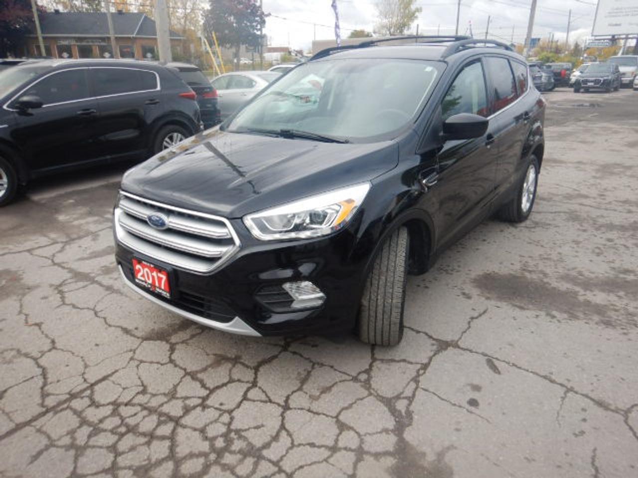 2017 Ford Escape SE Photo0