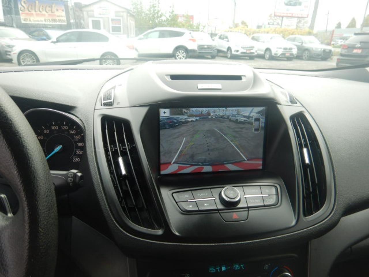 2017 Ford Escape SE Photo