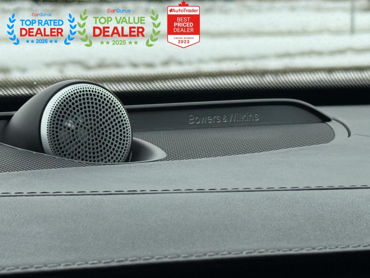 2017 Volvo XC90 T8 INSCRIPTION | BOWERS & WILKINS | HYBRID | Photo