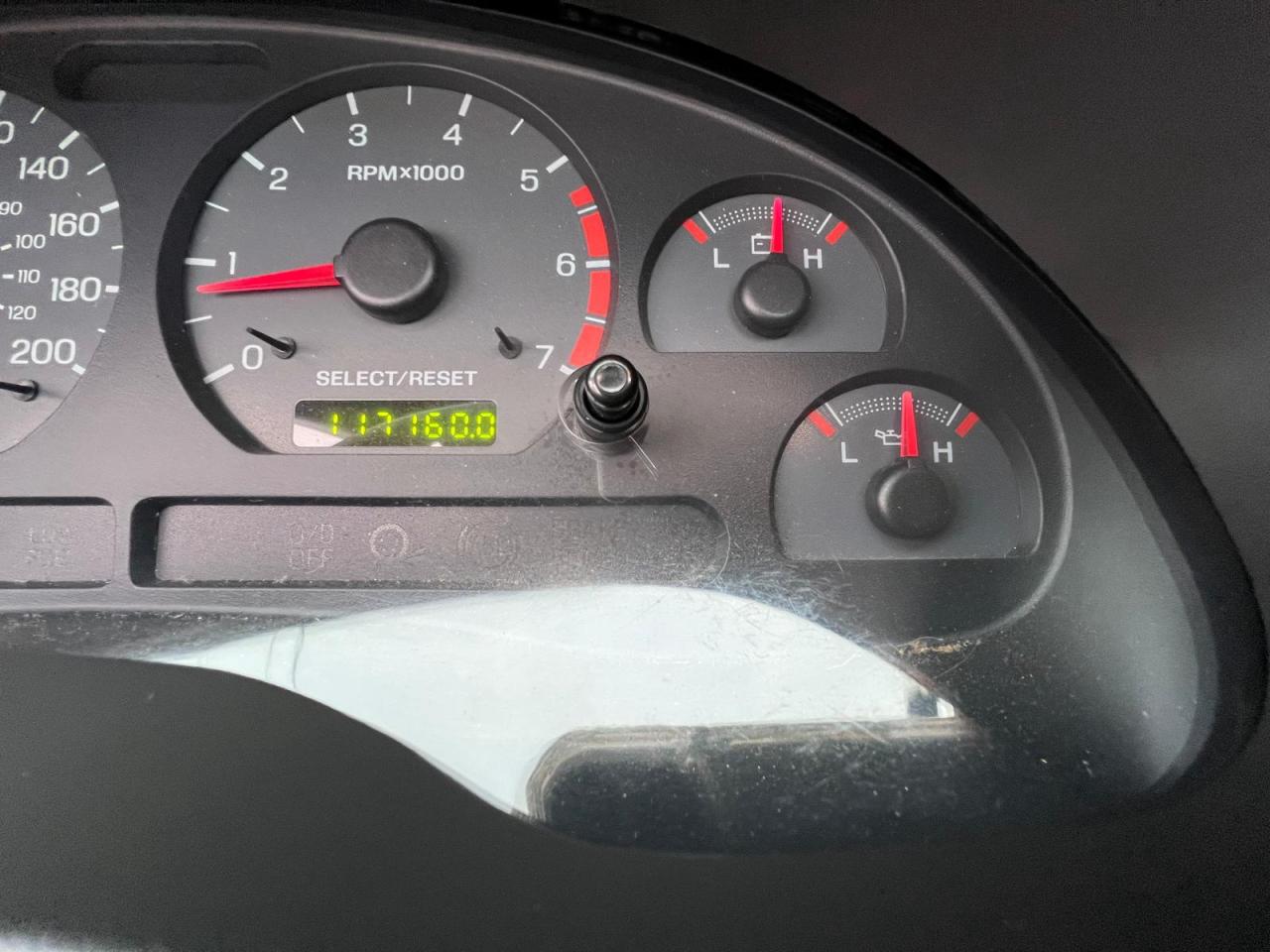 2002 Ford Mustang Deluxe Photo