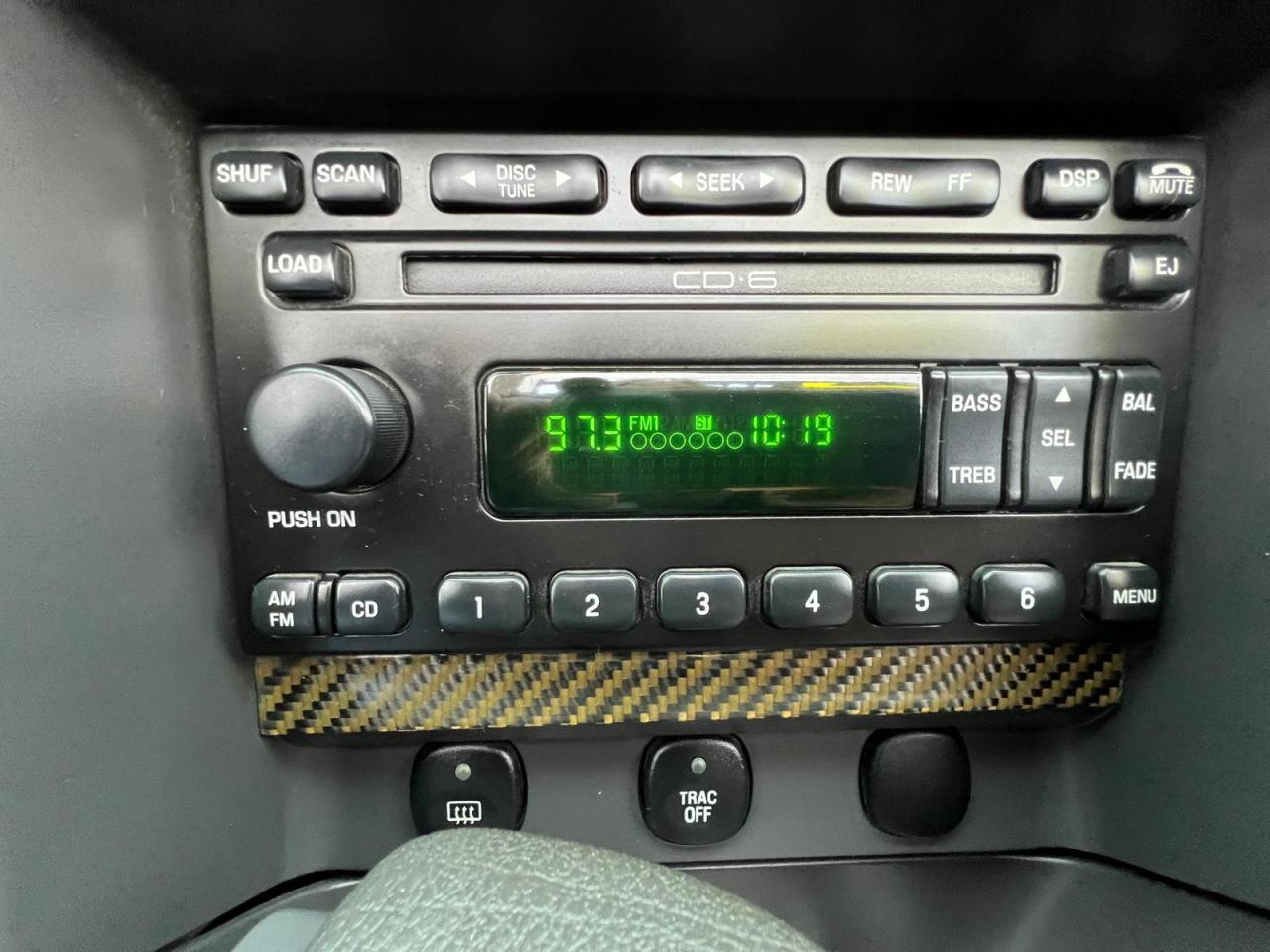 2002 Ford Mustang Deluxe Photo