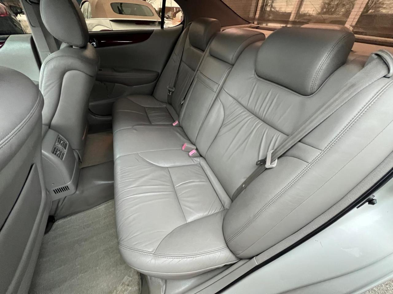 2004 Lexus ES 330 Photo