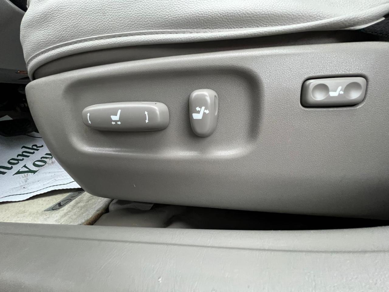 2004 Lexus ES 330 Photo