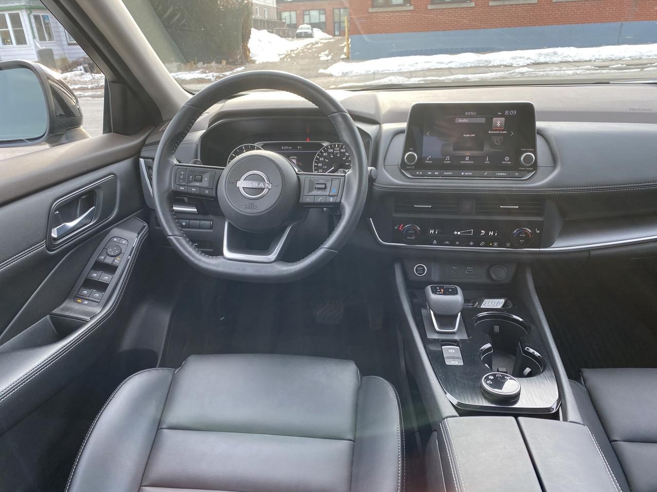 2023 Nissan Rogue SV AWD,  Midnight Edition Photo4
