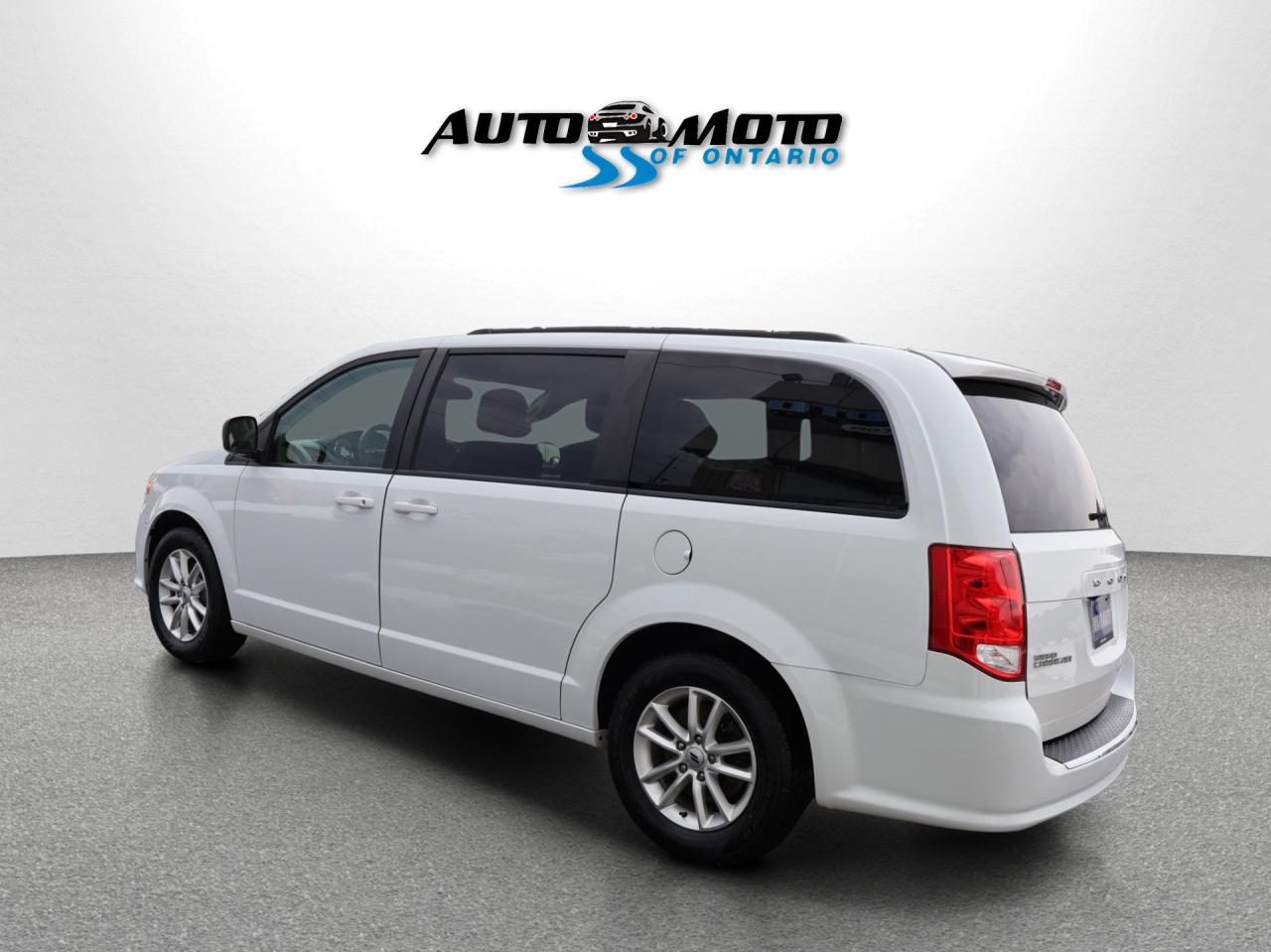 2019 Dodge Grand Caravan SXT CERTIFIED *SERVICE RECORDS* CAMERA NAV VLUETOOTH LEATHER HEATED SEATS CRUISE ALLOYS Photo3