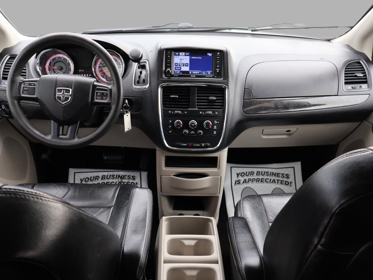 2019 Dodge Grand Caravan SXT CERTIFIED *SERVICE RECORDS* CAMERA NAV VLUETOOTH LEATHER HEATED SEATS CRUISE ALLOYS Photo