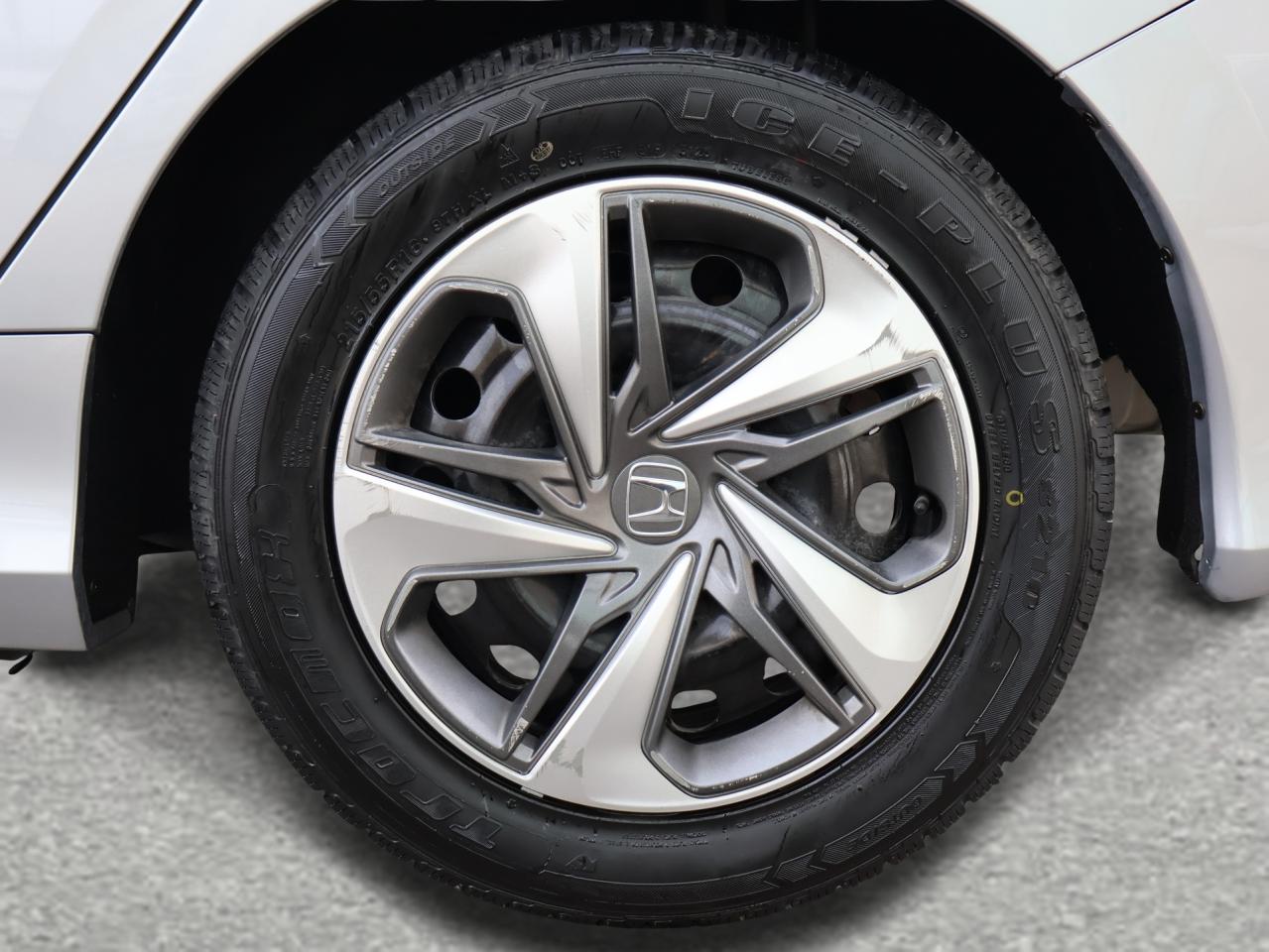 2020 Honda Civic 2.0L LX Sedan CVT CAMERA BLUETOOTH HEATED SEATS CRUISE Photo