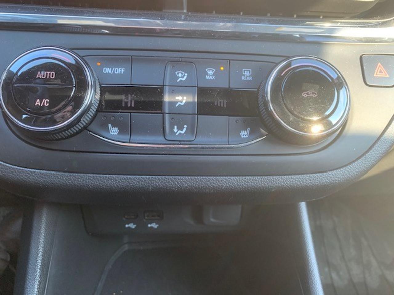 2025 Buick Envista Preferred Photo