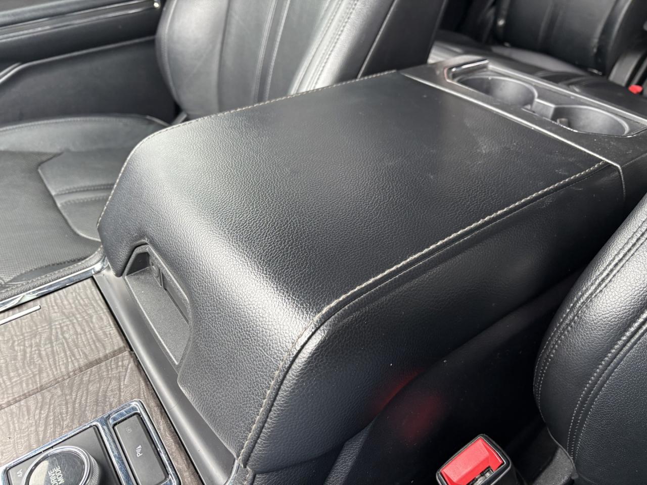 2019 Ford Expedition Limited 4WD Photo