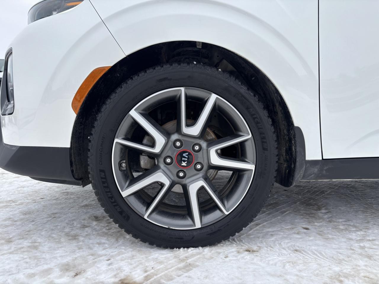 2020 Kia Soul EX ~BACK-UP CAM.~CARFAX AVAILABLE!~ Photo