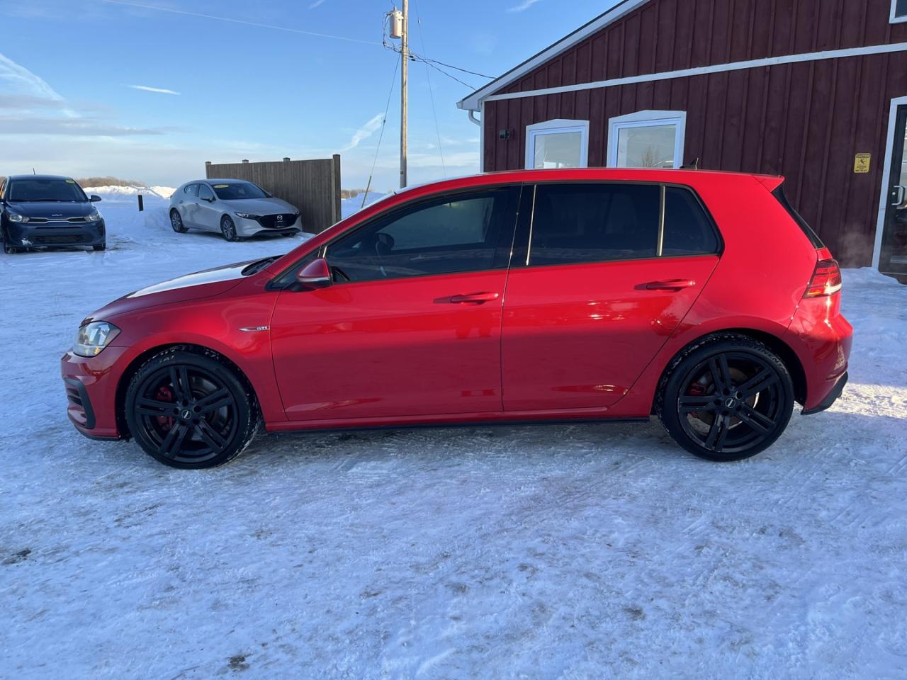 2018 Volkswagen Golf GTI Base GTI ~NO ACCIDENTS~EXCELLENT PERFORMANCE~ Photo