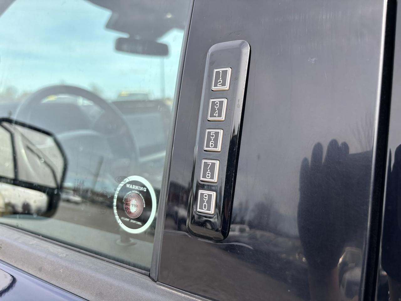 2022 Ford F-150 XLT ~LONG BED~REMOTE START~3.5 L ECO-BOOST~ Photo